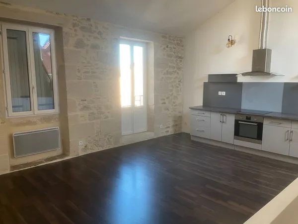 Maison 2 chambres avec balcon à louer