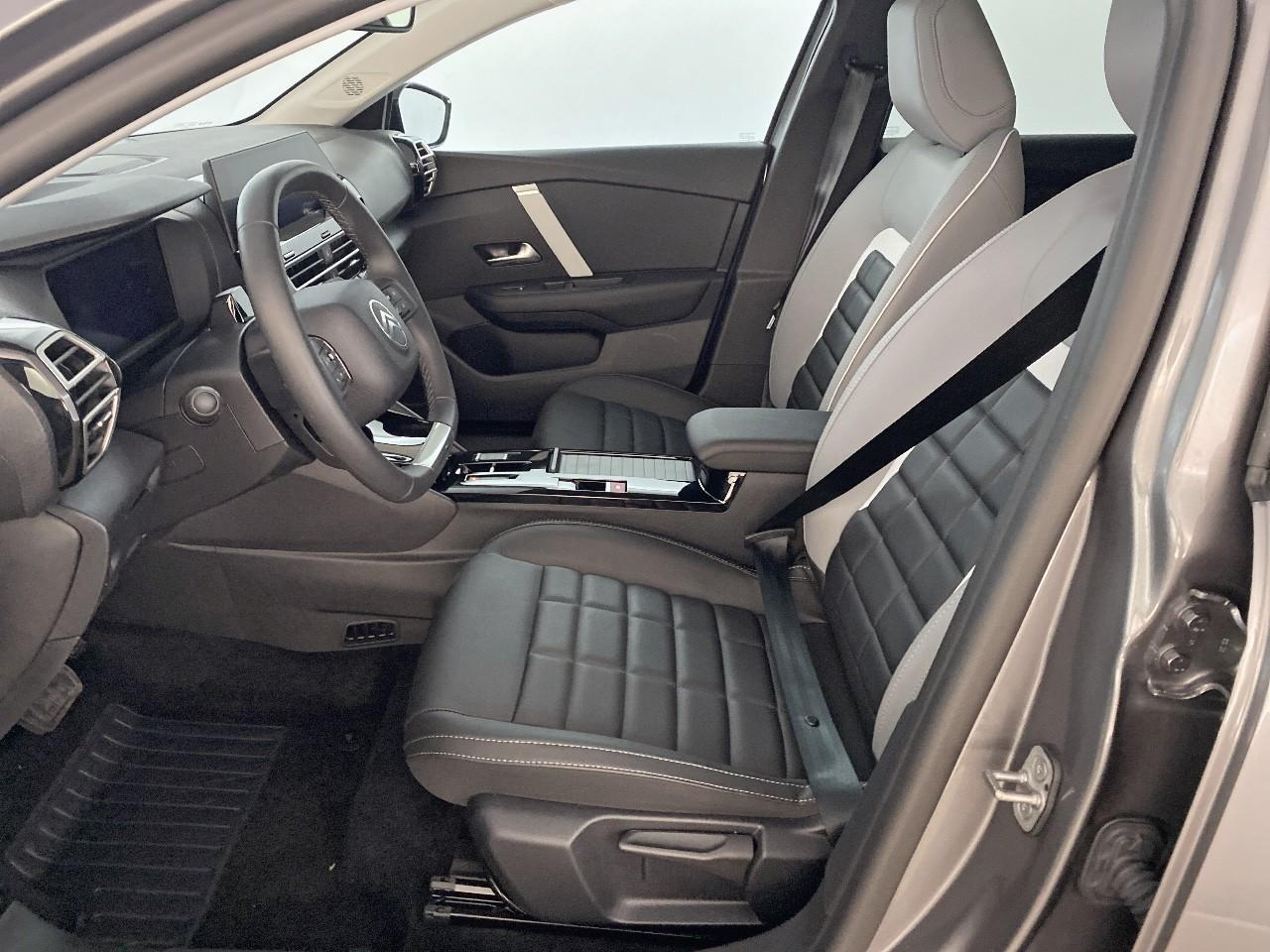 Citroën C4 hybride 145 ch e-dcs6 max — photo 9