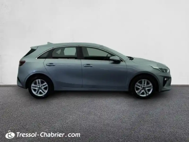 Kia Ceed 1.0 t-gdi 120 ch isg bvm6 active — photo 12
