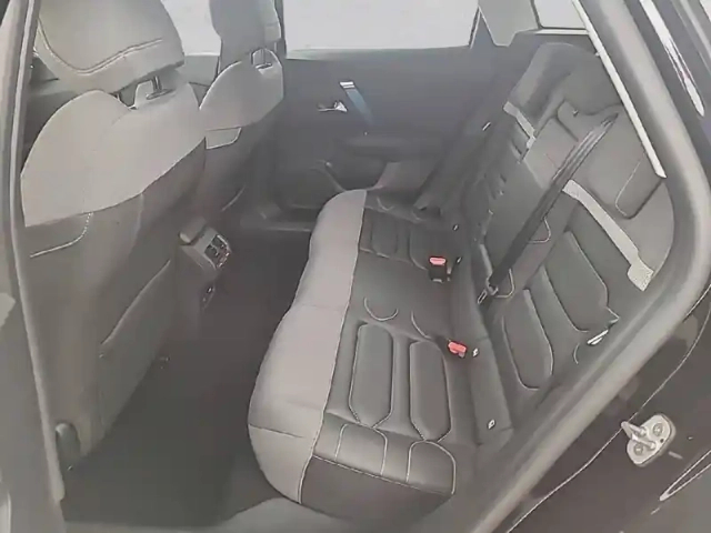Citroën C4 e- 136 ch automatique — photo 12