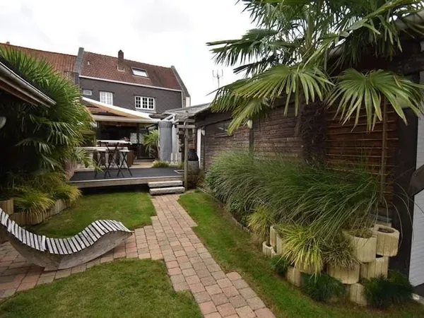 Maison 10 pièces 235 m²