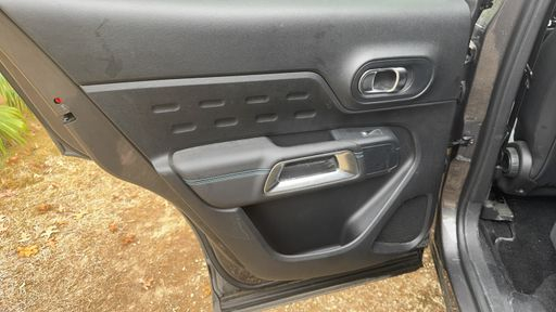 Citroen C5 Aircross 1.2 PureTech 130 - Plus – 2024 – 81892 km – Essence – Boîte Manuelle — photo 21
