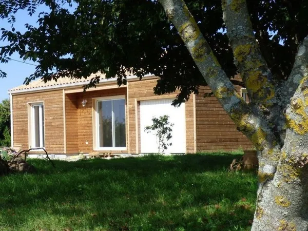 Maison ossature bois de 80 m², terrain arboré 1584 m²