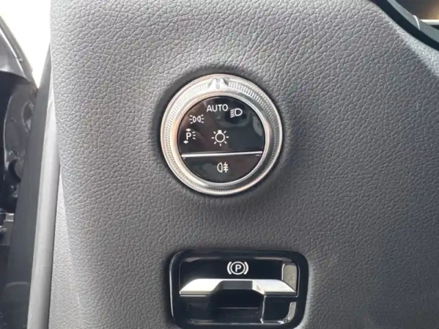 Mercedes Glc 300 de 4matic amg line — photo 19
