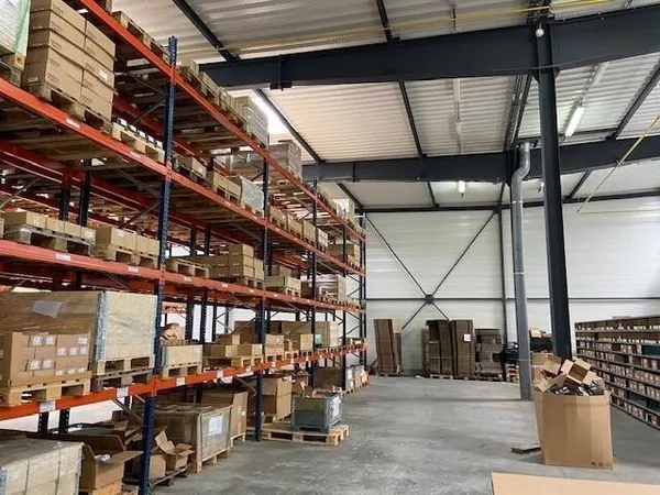 Local commercial 3247 m²