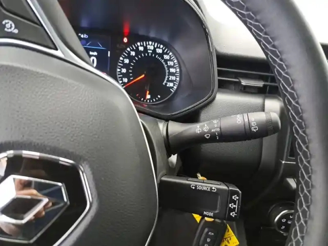 Renault Clio tce 90 — photo 32