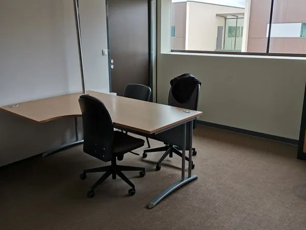 Bureaux, locaux d'activité, cabinet, domiciliation, salle de réunion