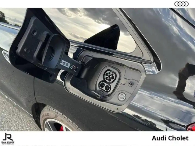 Audi A6 e-tron avant performance 367 ch 100 kwh — photo 11