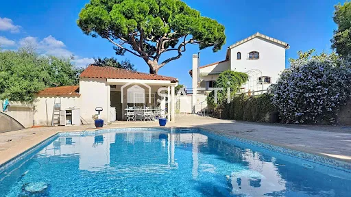 Maison 5 pièces 134 m²