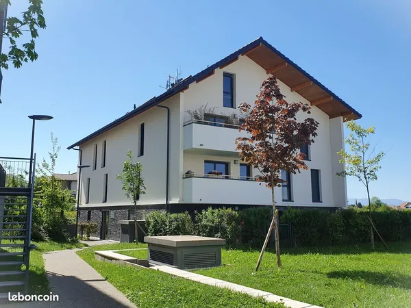 Bel appartement 4 pièces en Duplex + Stationnements privatifs