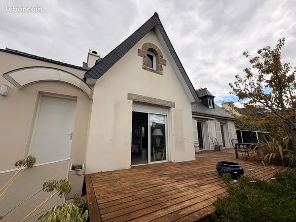 Maison - 6 pièces - Langueux