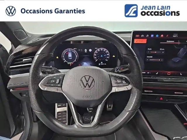 Volkswagen Passat 2.0 tdi evo scr 150 dsg7 — photo 19
