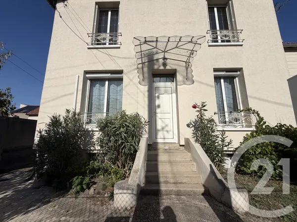 Immeuble 139 m²