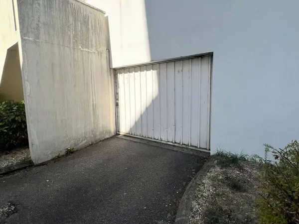 Parking 11 m²