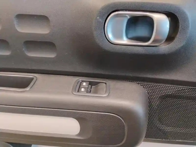 Citroën C3 puretech 83 s&amp;s bvm5 c-series — photo 20