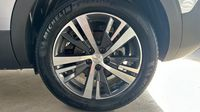 Peugeot 5008 Hybrid 136ch Allure Pack e-DCS6 — photo 11