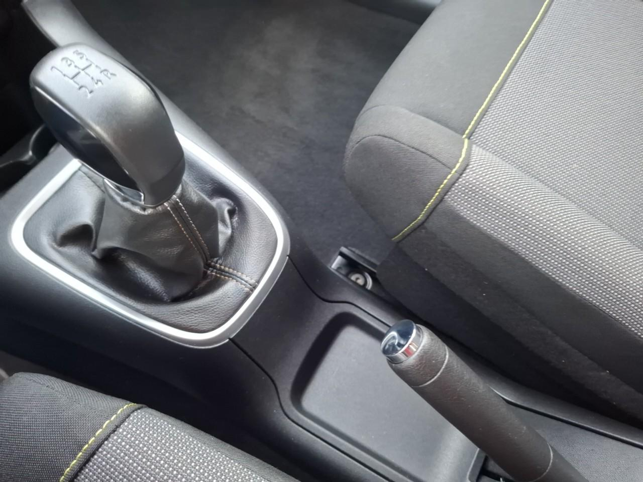 Citroën C3 1.2 puretech 83ch s&s shine — photo 21