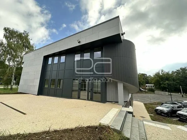 Bureaux 761 m²