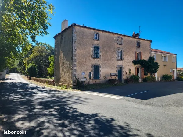 Maison de village 6 pièces 255 m²