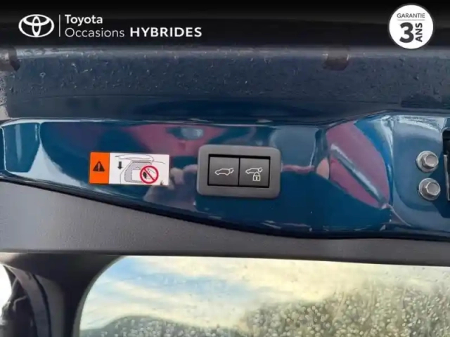 Toyota C-Hr 2.0 hybride rechargeable 225ch design ng23 — photo 13