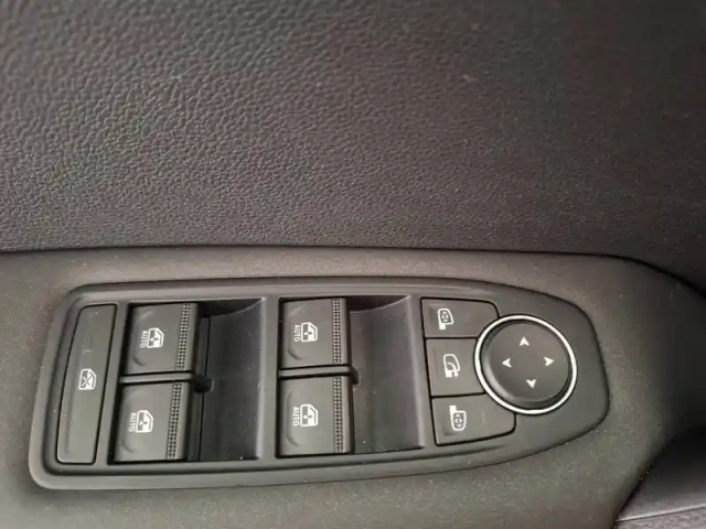 Renault Captur tce 90 — photo 17