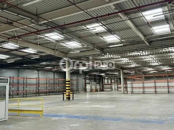 Local d'activité 7520 m²