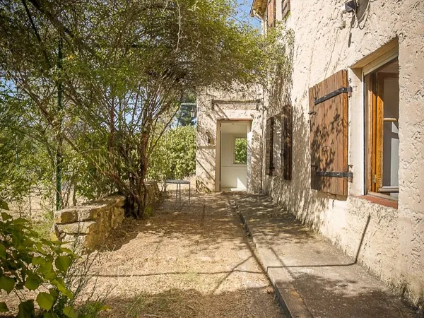 Vends maison 101m² Montaiguet