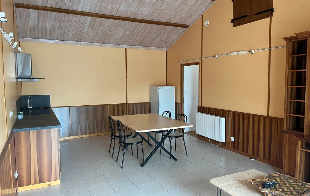 Photo 1