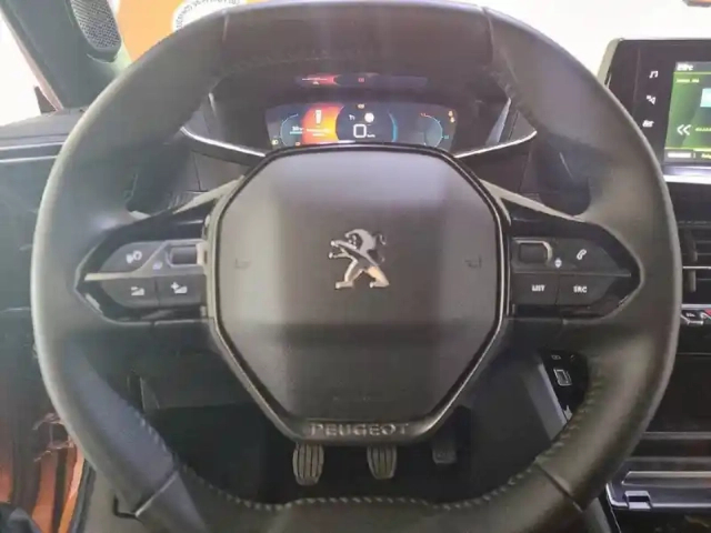Peugeot 2008 puretech 130 s&amp;s bvm6 — photo 31