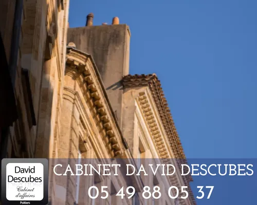 A VENDRE IMMEUBLE A USAGE COMMERCIAL ET D'HABITATION POITIERS
