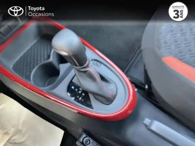 Toyota Aygo x 1.0 vvt-i 72ch design s-cvt — photo 15
