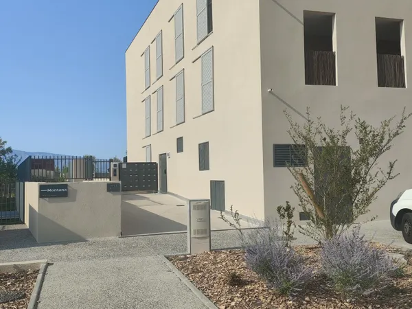 Parking 12 m²