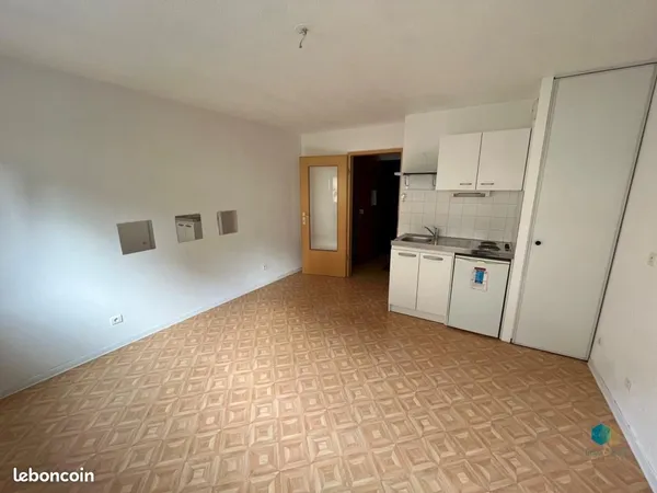 Studio 1 pièce 21 m²