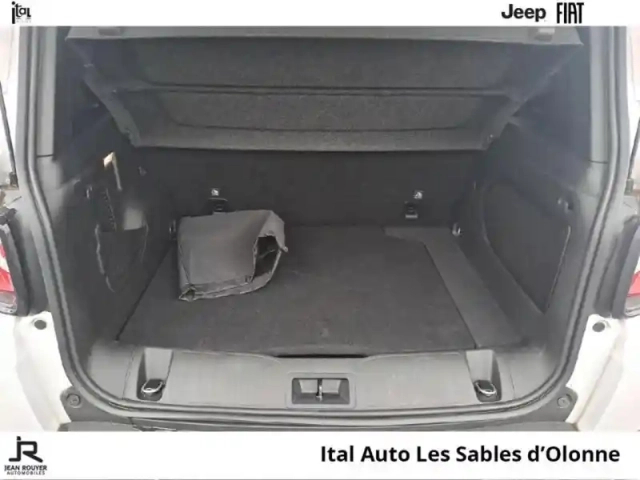 Jeep Renegade 1.3 turbo t4 190ch 4xe longitude summer edition at6 — photo 6