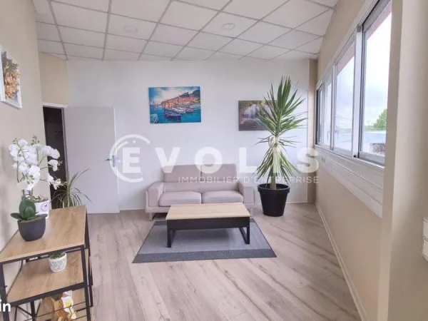 Bureaux 56 m²