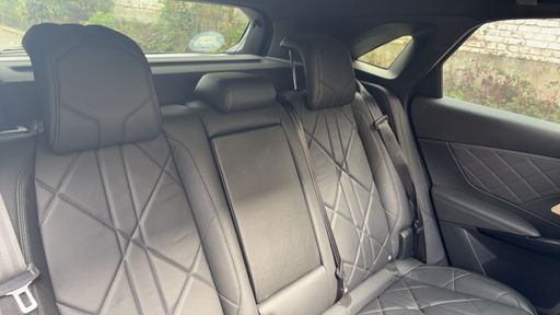 DS DS7 Crossback 1.6 PureTech 225 EAT8 - Grand Chic – 2019 – 51595 km – Essence – Boîte Automatique — photo 24