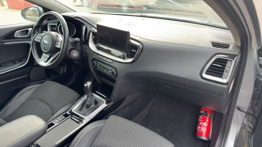 Kia XCeed 1.6 CRDi 136 MHEV - Design – 2021 – 60399 km – Hybride diesel – Boîte Manuelle — photo 20