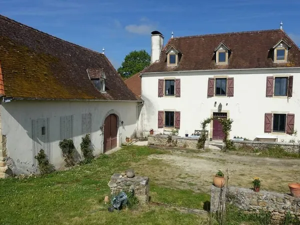 Maison 10 pièces 254 m²