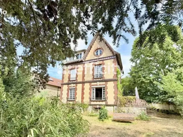 Maison 8 pièces 135 m² à vendre à Juziers (78820)