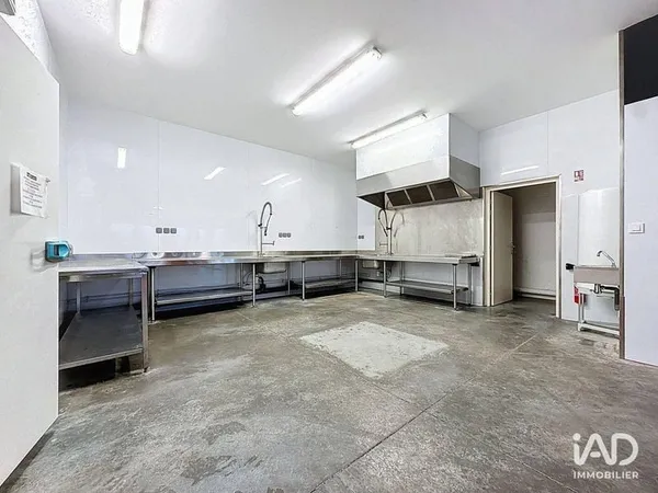 Bureaux 250 m²