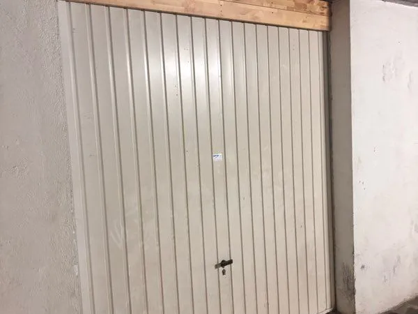 Vente garage box fermé