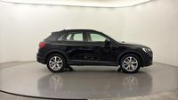Audi Q3 35 TFSI 150ch Mild Hybrid Design S tronic 7 — photo 4