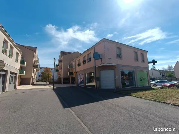 Appartement T3 lumineux avec balcon, parking et cave