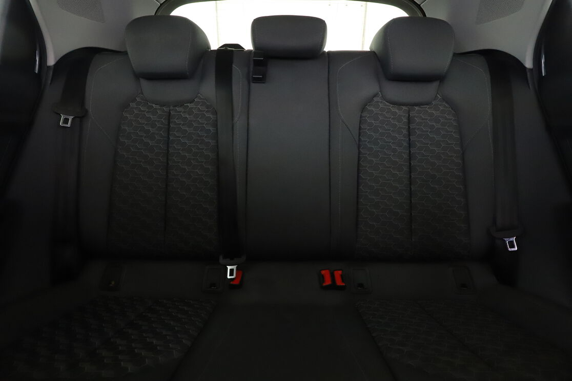 Audi A1 Sportback 35 TFSI S Tronic 7 — photo 14