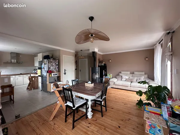 Maison rénovée 72 m² avec jardin de 550 m², balcon et grand garage - Lorette