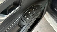 Peugeot 3008 1.2 PureTech 130ch S&S Allure Pack EAT8 — photo 12