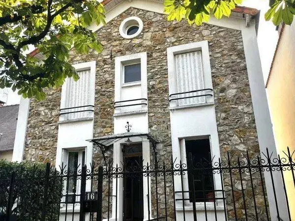 Maison 8 pièces 137 m²