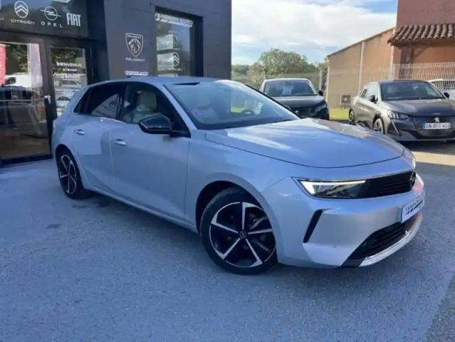 Opel Astra vi 1.2 turbo 130ch elegance business — photo 25