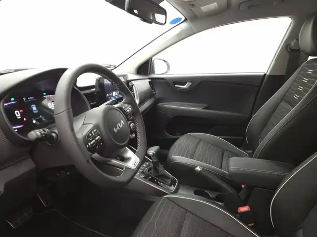 Kia Stonic 1.0 t-gdi 100 ch dct7 — photo 9