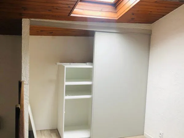 Apparemment T1 bis meublé